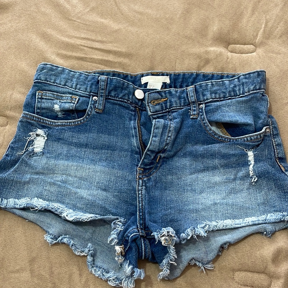 H&M shorts size 6